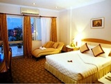 Que Huong (Liberty) 4 Hotel Deluxe Room