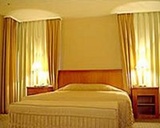 Chuto Plaza Room