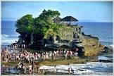 tanah lot floating temple